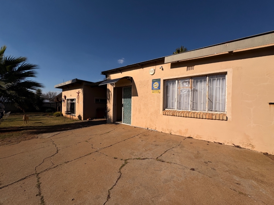 3 Bedroom Property for Sale in Elandia North West
